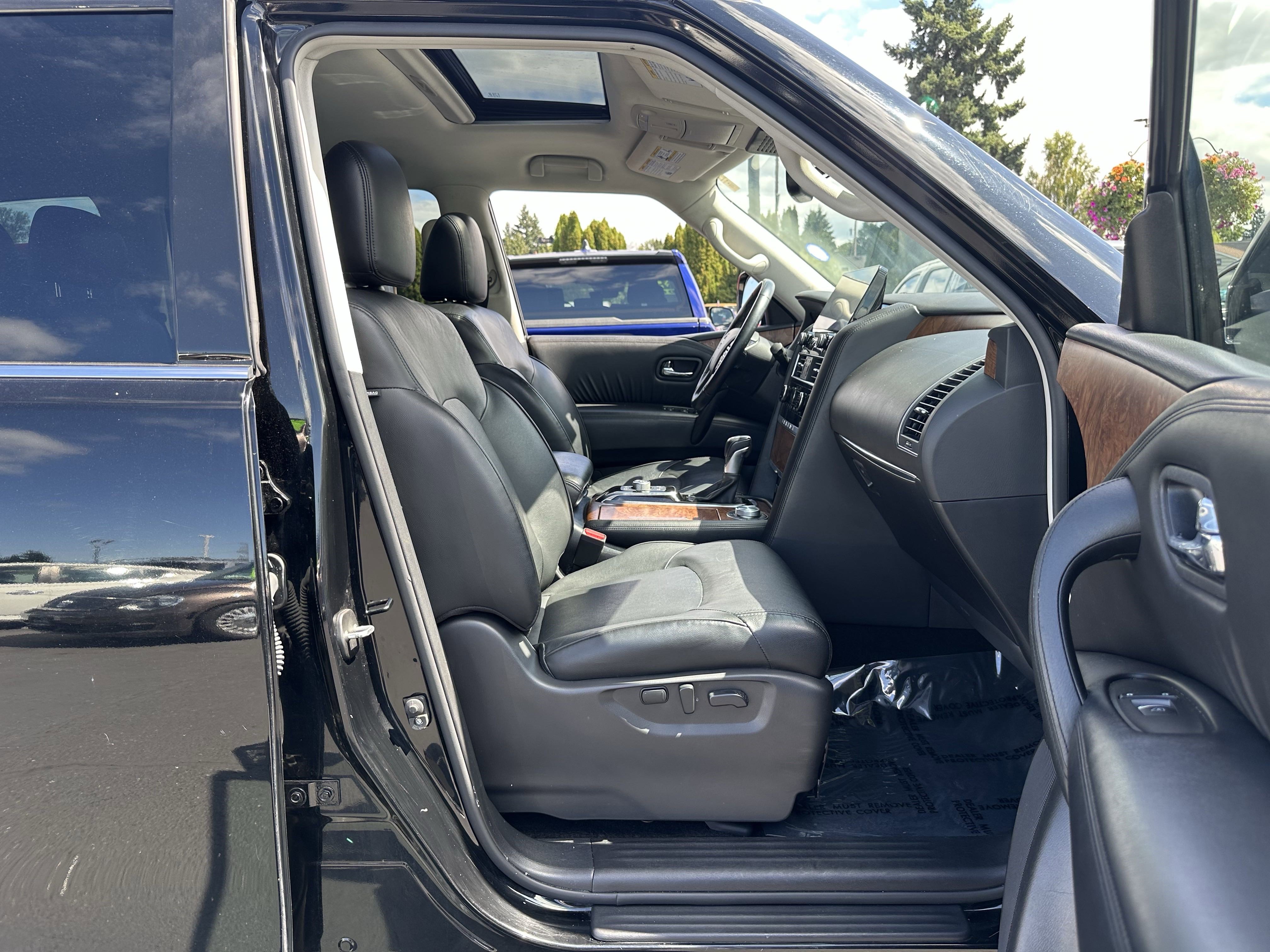 Used 2023 Nissan Armada SL image 9