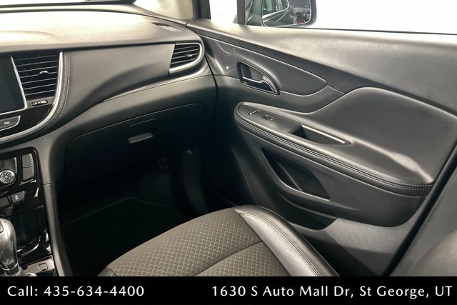 Used 2021 Buick Encore Preferred image 10