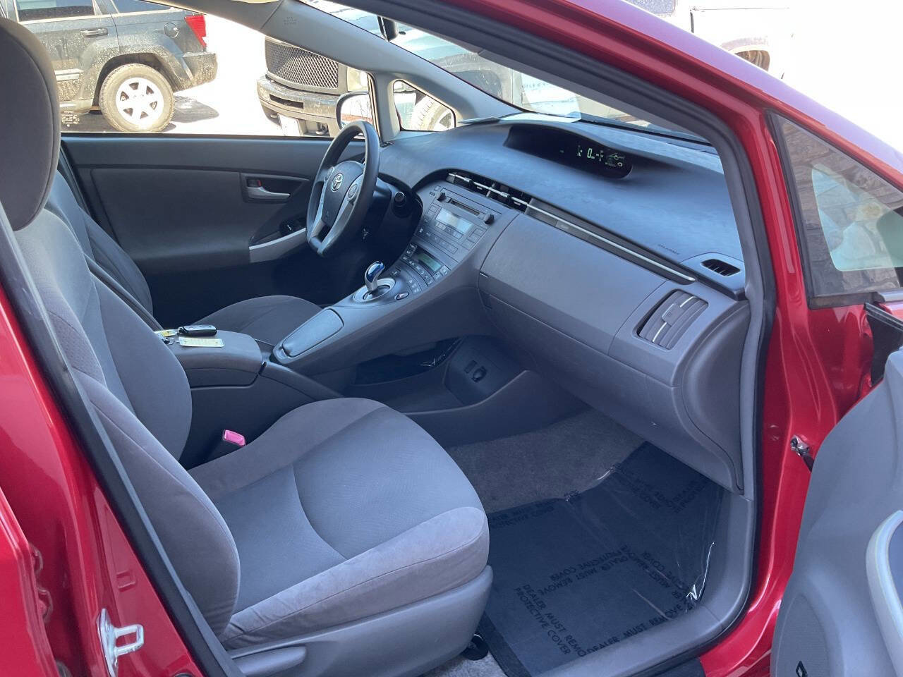 Used 2011 Toyota Prius Three image 34