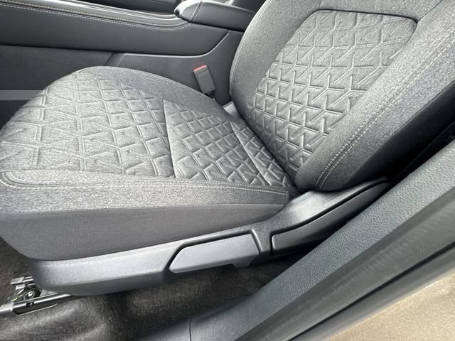 Certified 2025 Nissan Kicks SV w/ SV Premium Package AWD/4WD image 13