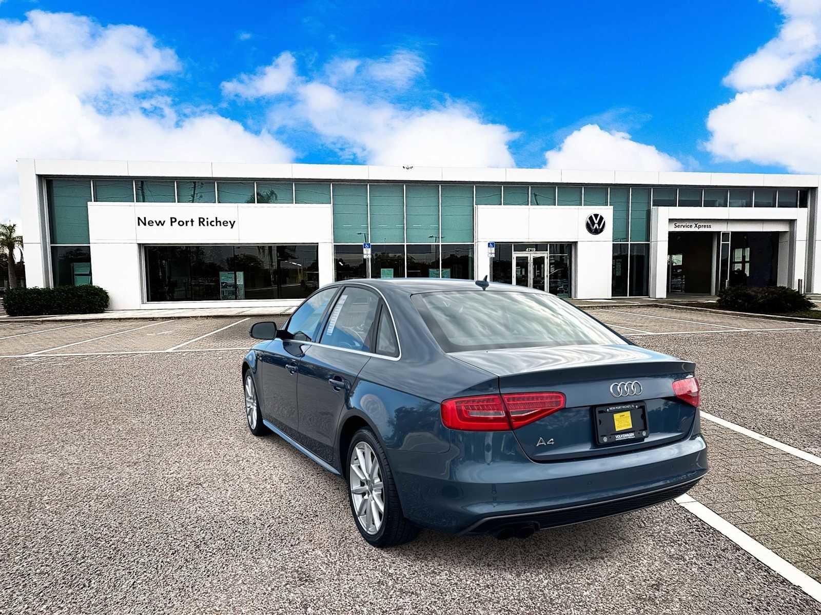 Used 2016 Audi A4 2.0T Premium Plus w/ Technology Package image 6