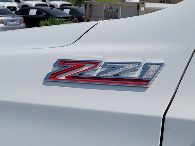 Used 2023 Chevrolet Tahoe Z71 w/ Luxury Package AWD/4WD image 16
