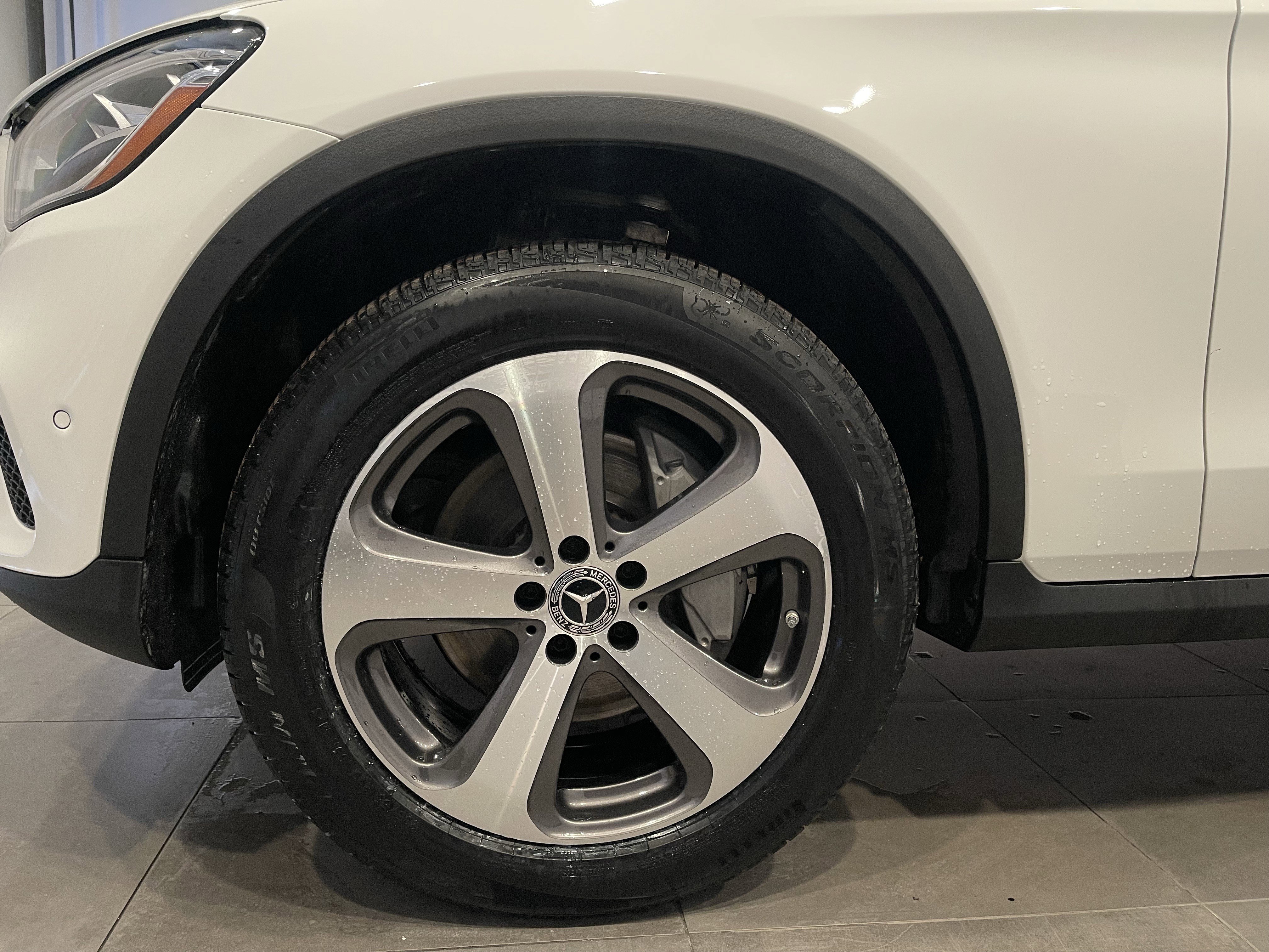 Used 2022 Mercedes-Benz GLC 300 4MATIC image 8