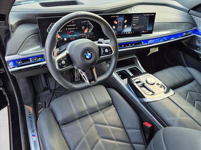 Certified 2025 BMW 760i xDrive w/ Executive Package AWD/4WD image 10
