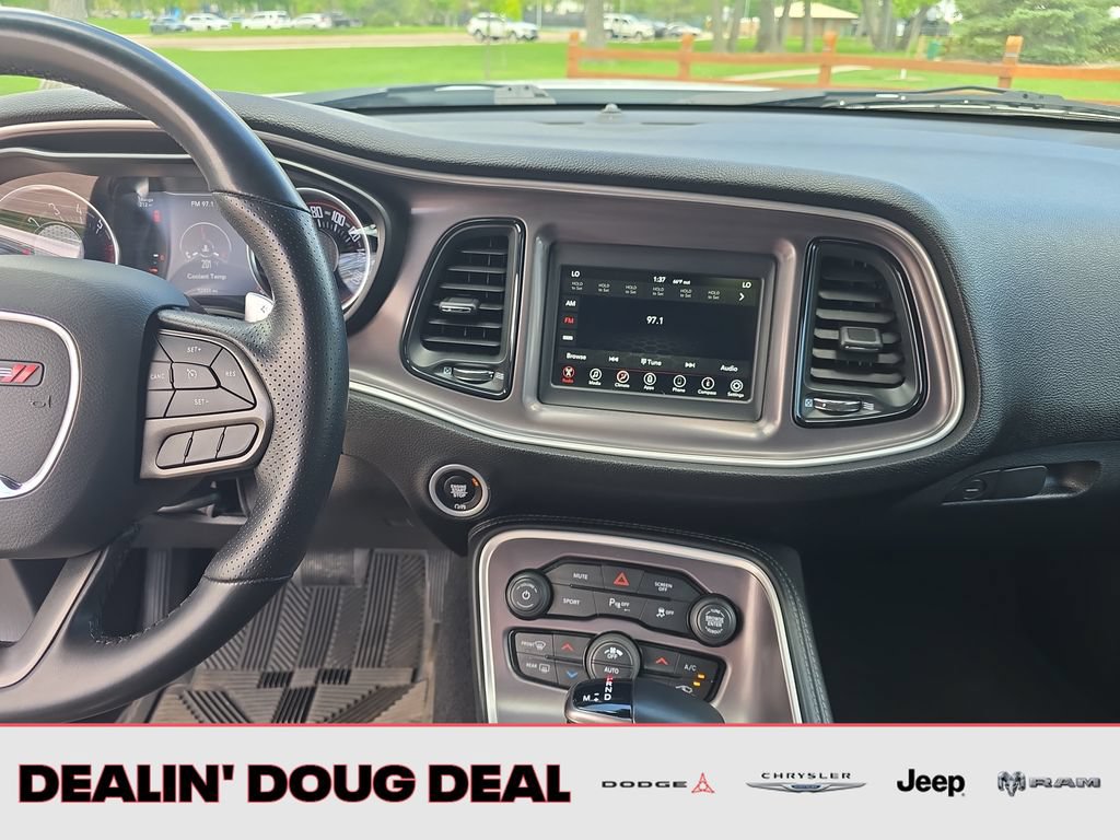 Used 2022 Dodge Challenger R/T RWD image 17
