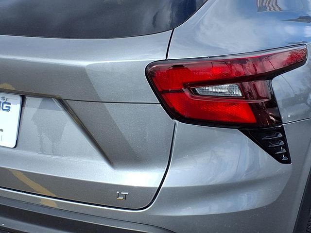 Used 2025 Chevrolet Trax LT image 22