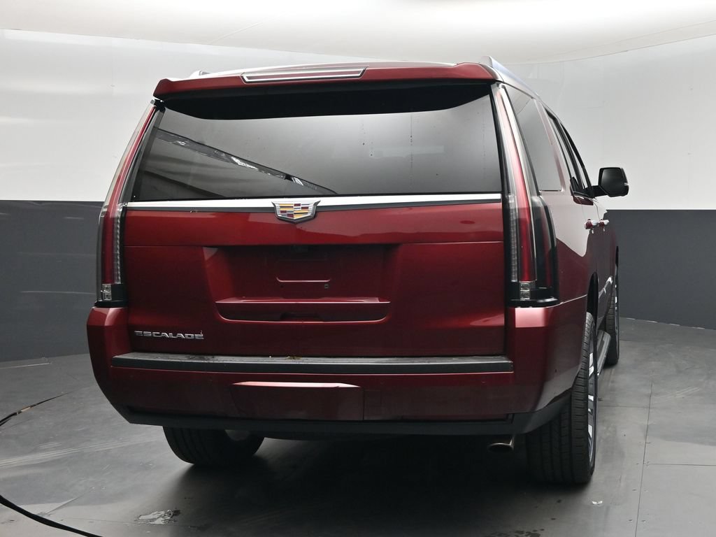 Used 2019 Cadillac Escalade Luxury w/ LPO, Radiant Package AWD/4WD image 27