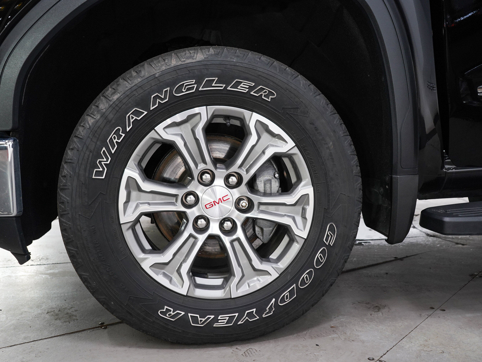 Used 2019 GMC Sierra 1500 SLE w/ SLE Value Package AWD/4WD image 31