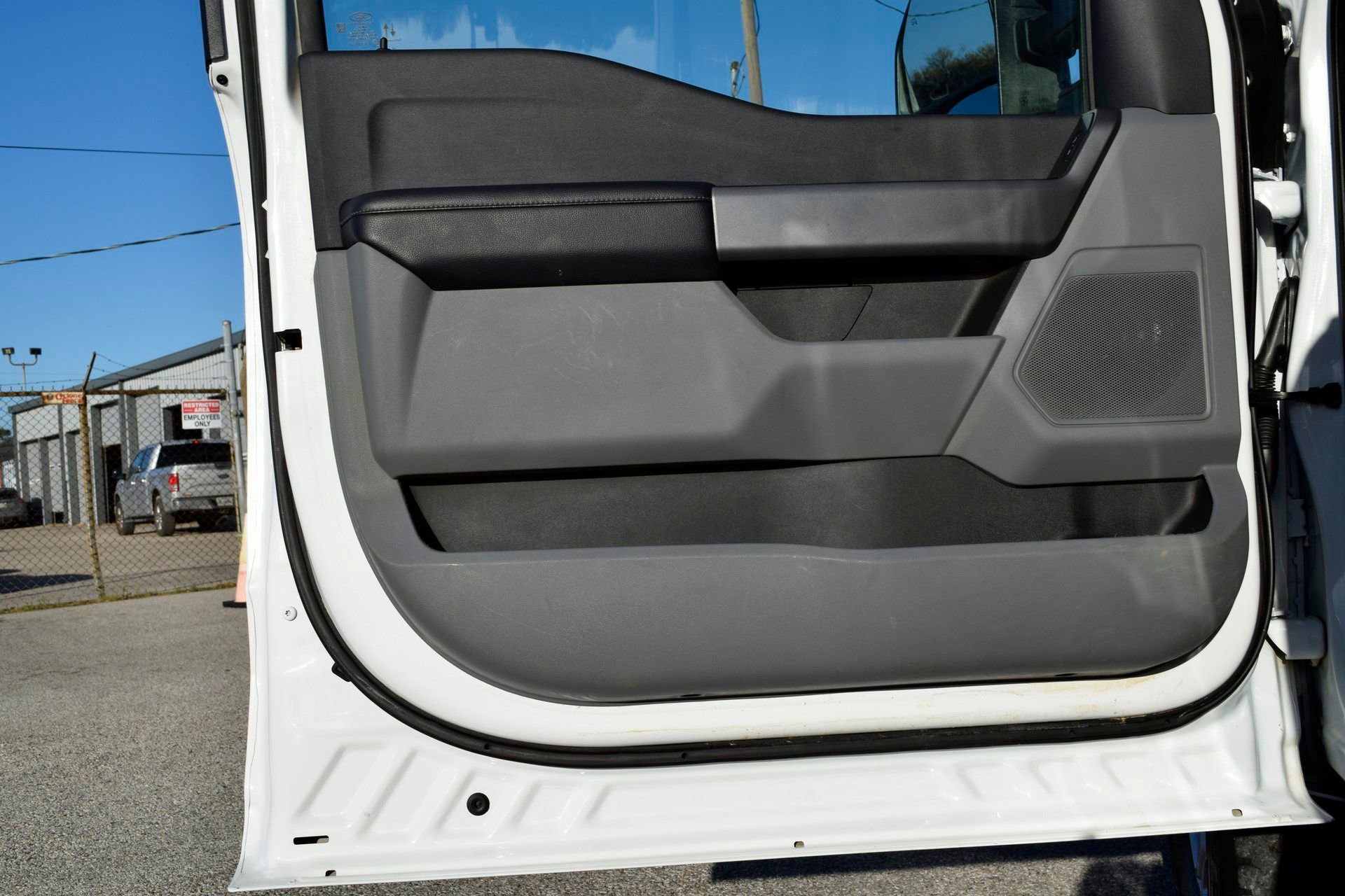 Used 2025 Ford F250 XLT w/ FX4 Off-Road Package image 19