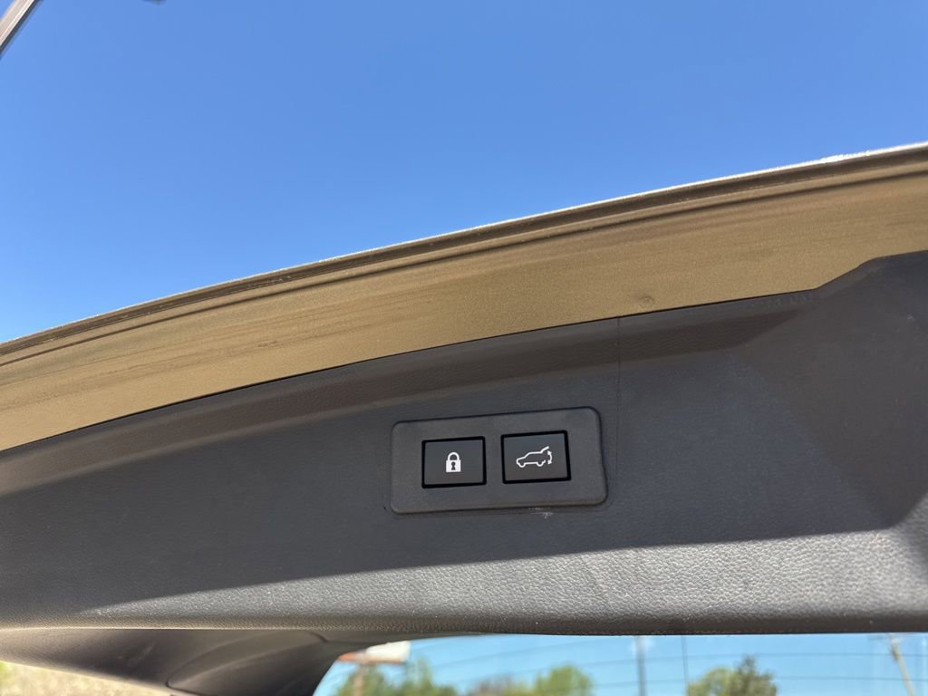 Used 2025 Subaru Outback Onyx Edition image 12