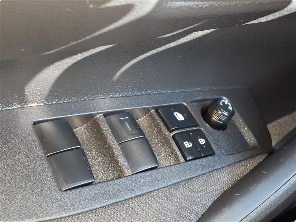 Used 2025 Toyota Corolla LE image 25