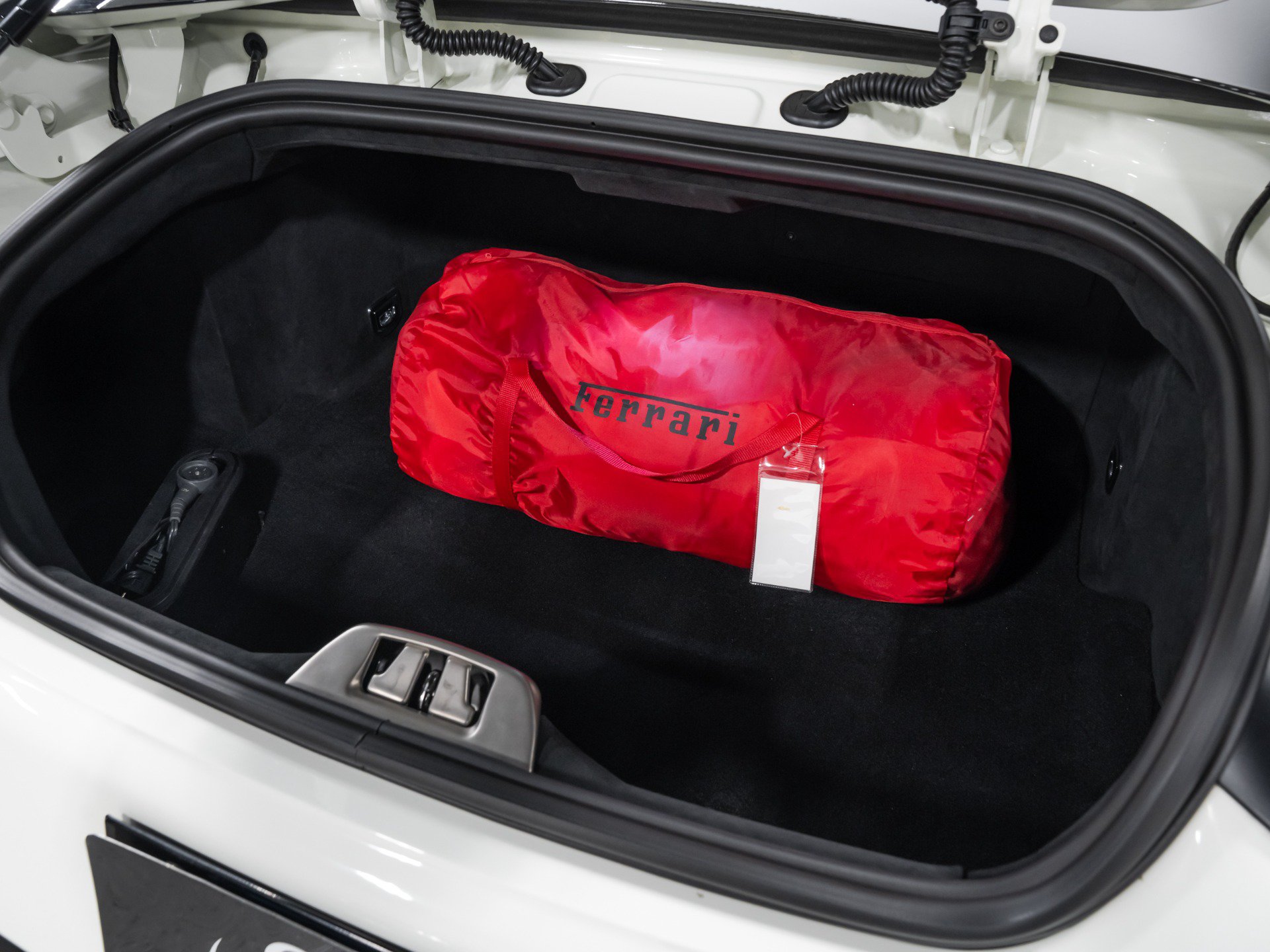Used 2023 Ferrari 812 GTS RWD image 89