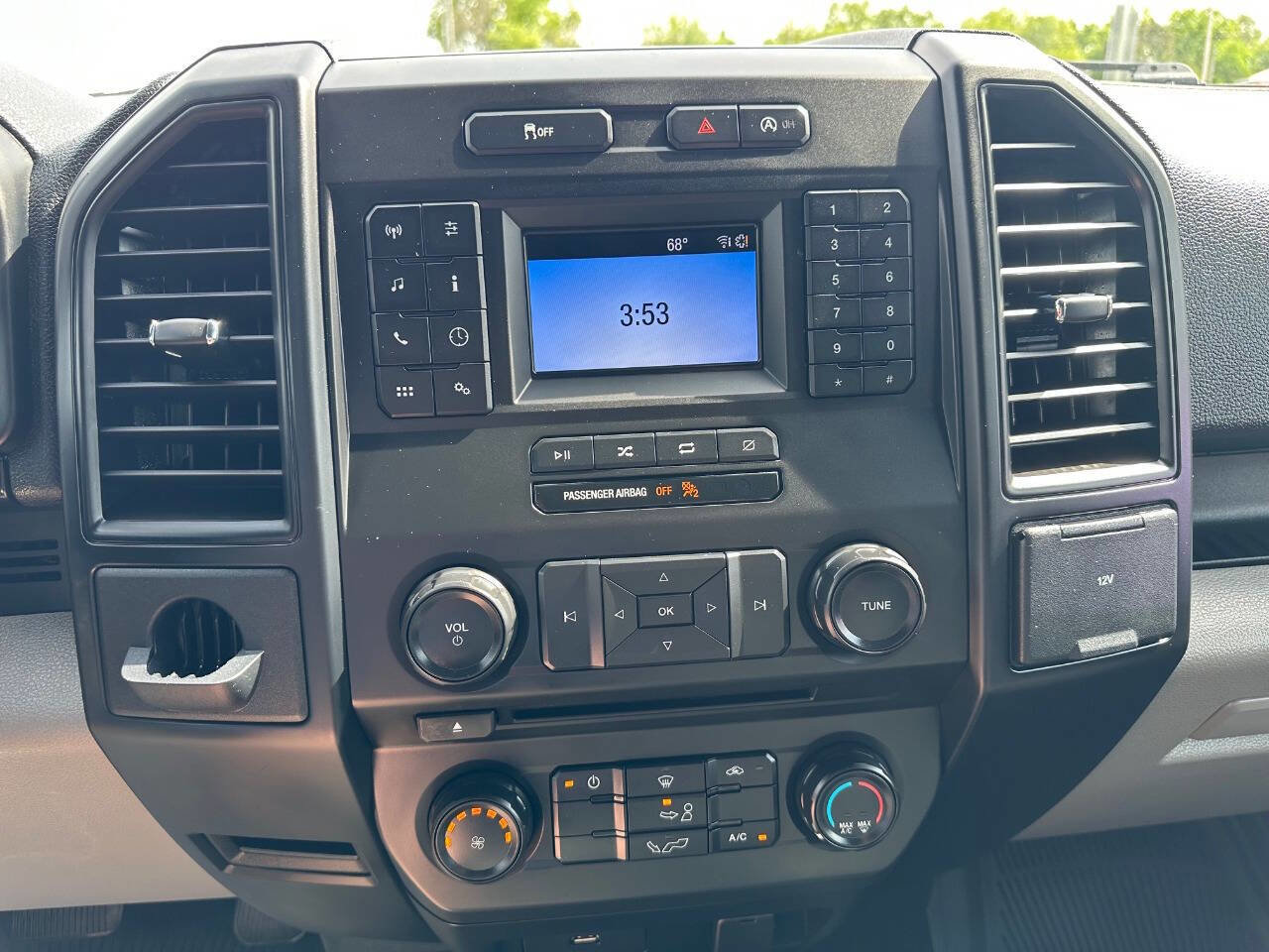 Used 2018 Ford F150 XL w/ Equipment Group 101A Mid RWD image 14