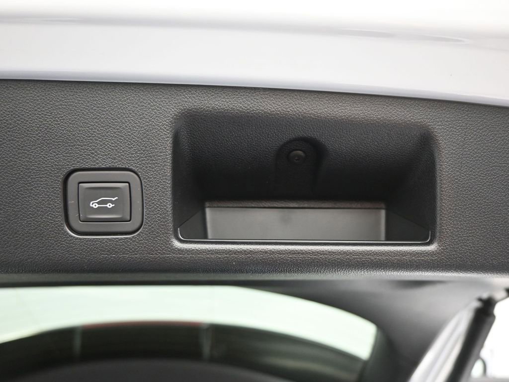 Used 2025 Chevrolet Equinox EV LT w/ Convenience Package image 33