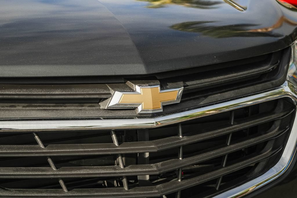 Used 2020 Chevrolet Equinox LS w/ LS Convenience Package FWD image 9