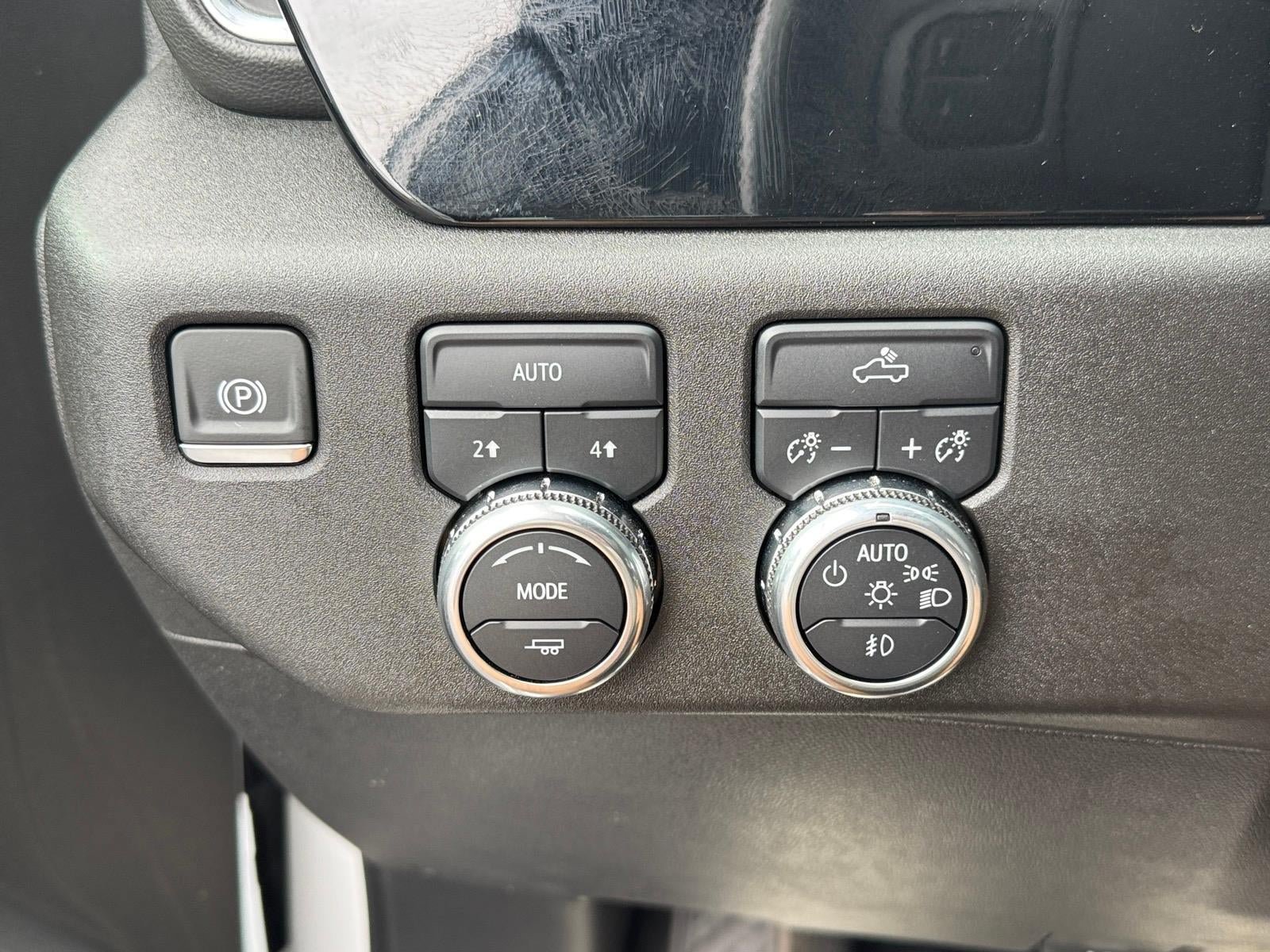 Used 2024 GMC Sierra 1500 Elevation AWD/4WD image 12