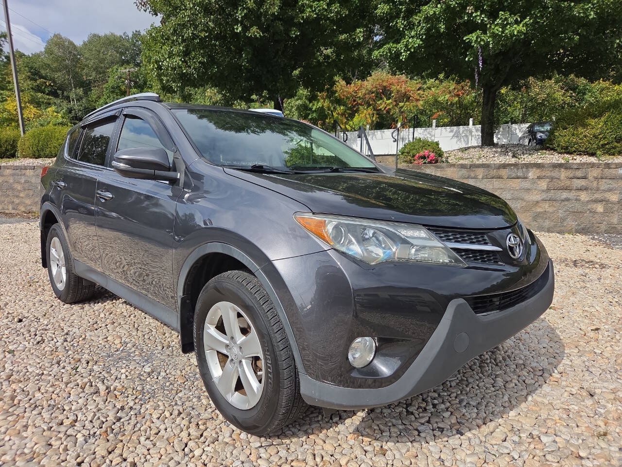Used 2013 Toyota RAV4 XLE AWD/4WD image 25