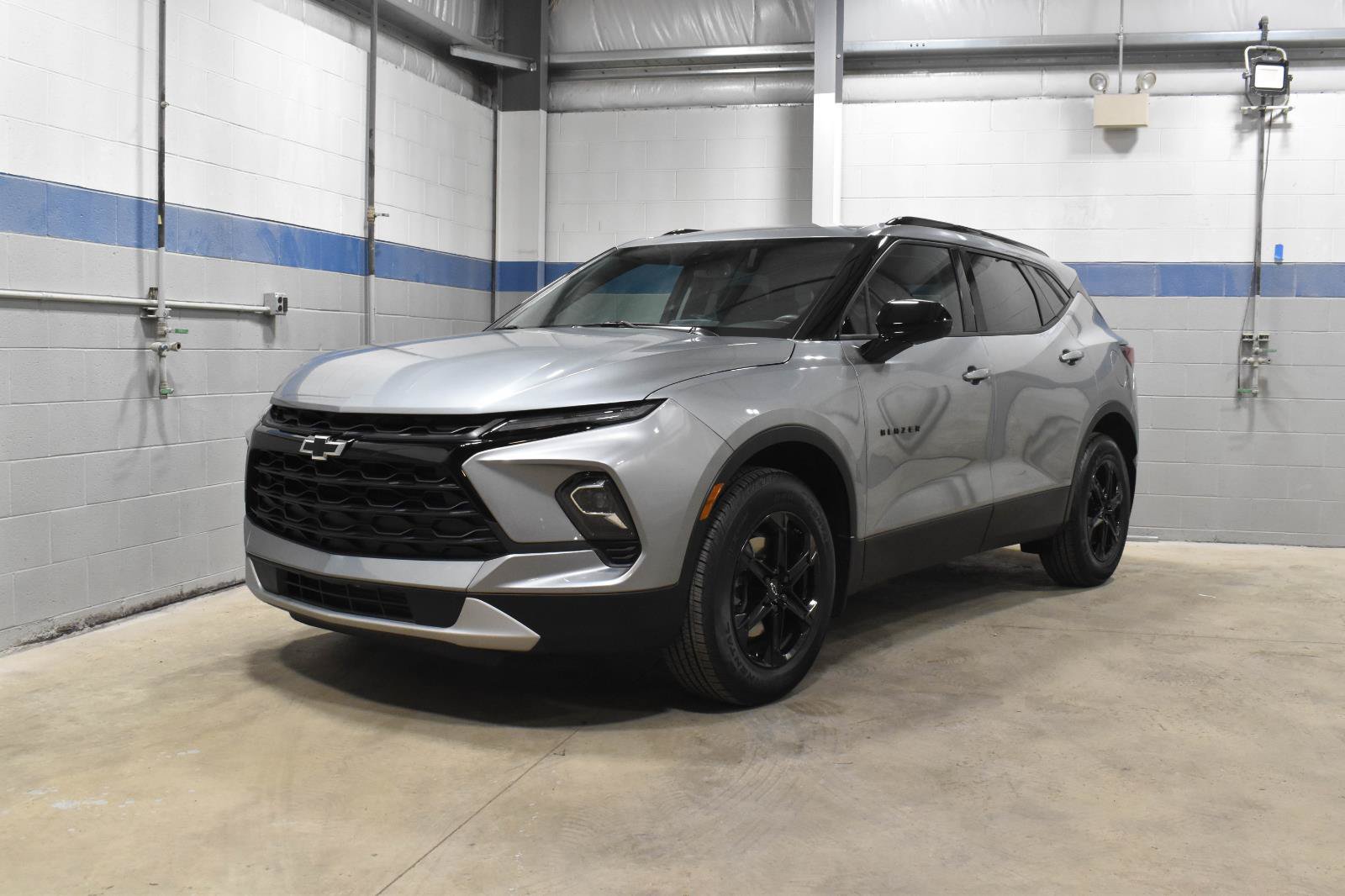 Used 2024 Chevrolet Blazer LT w/ Convenience Package FWD image 7