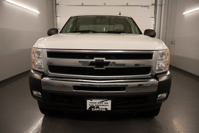 Used 2009 Chevrolet Silverado 1500 LT w/ Power Pack Plus AWD/4WD image 6