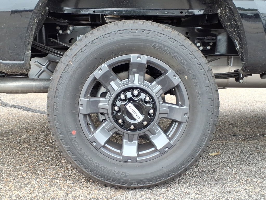 New 2026 Ford F250 XL w/ STX Appearance Package AWD/4WD image 10