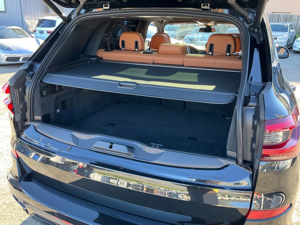 Used 2021 BMW X5 xDrive45e w/ M Sport Package AWD/4WD image 8