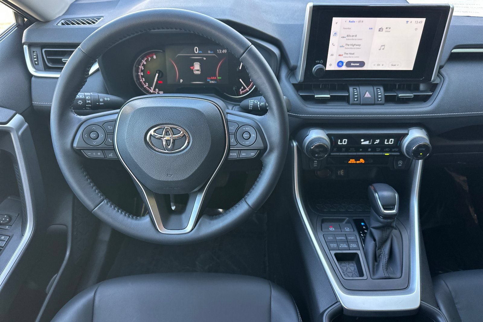 Used 2025 Toyota RAV4 XLE Premium AWD/4WD image 14