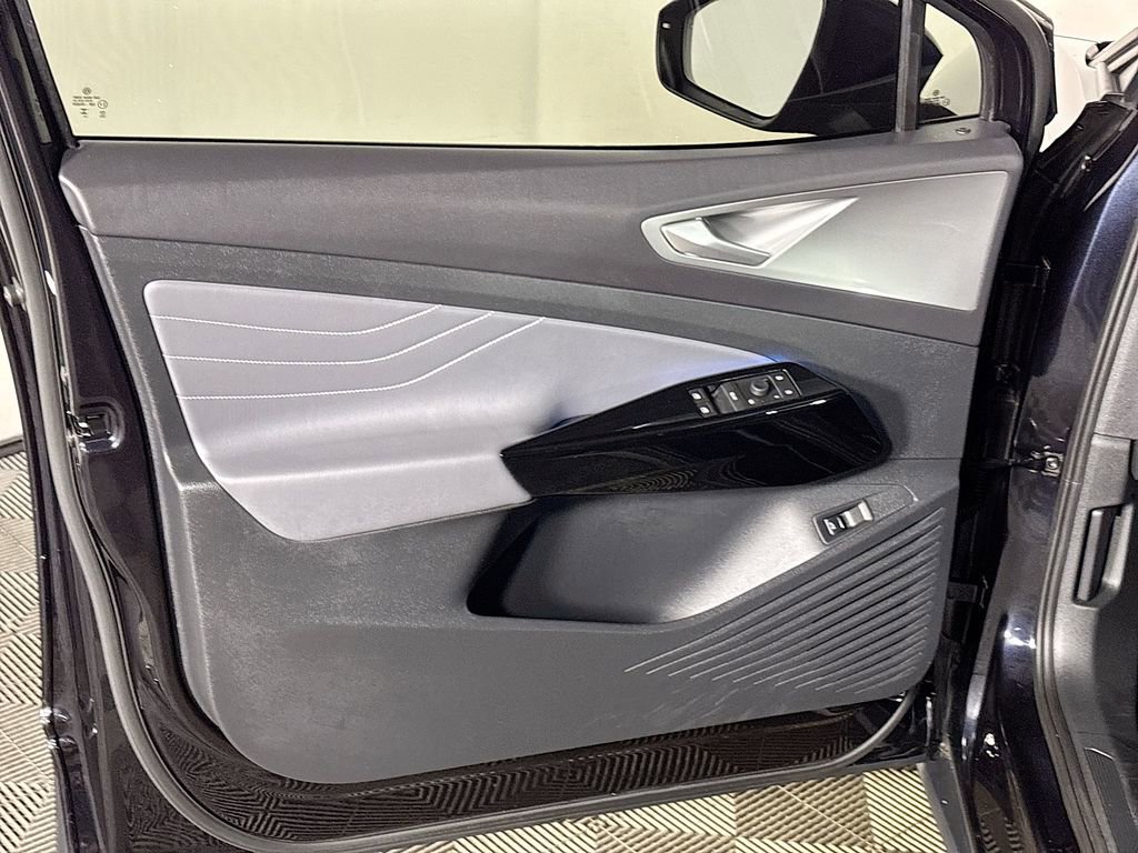 Certified 2023 Volkswagen ID.4 Pro S AWD/4WD image 10