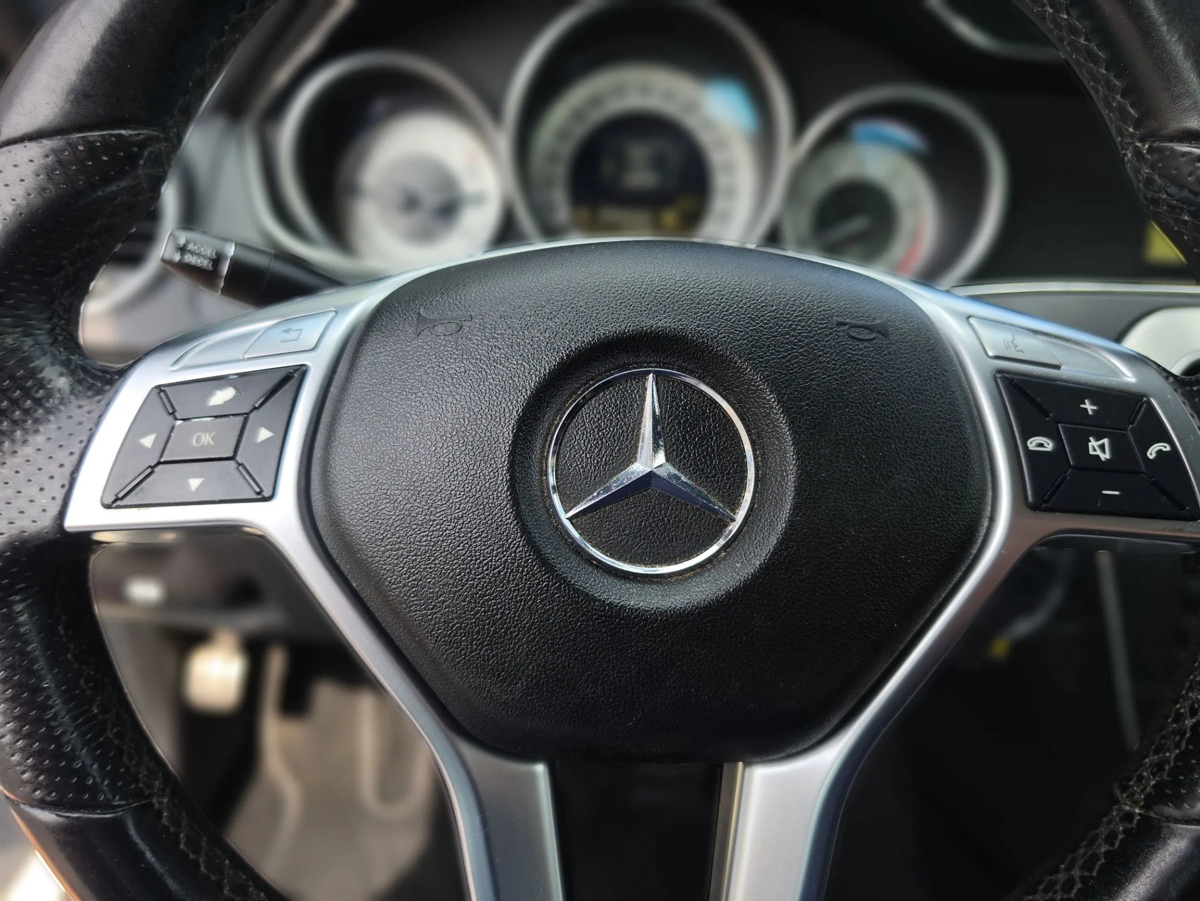 Used 2012 Mercedes-Benz C 300 4MATIC Sedan image 16