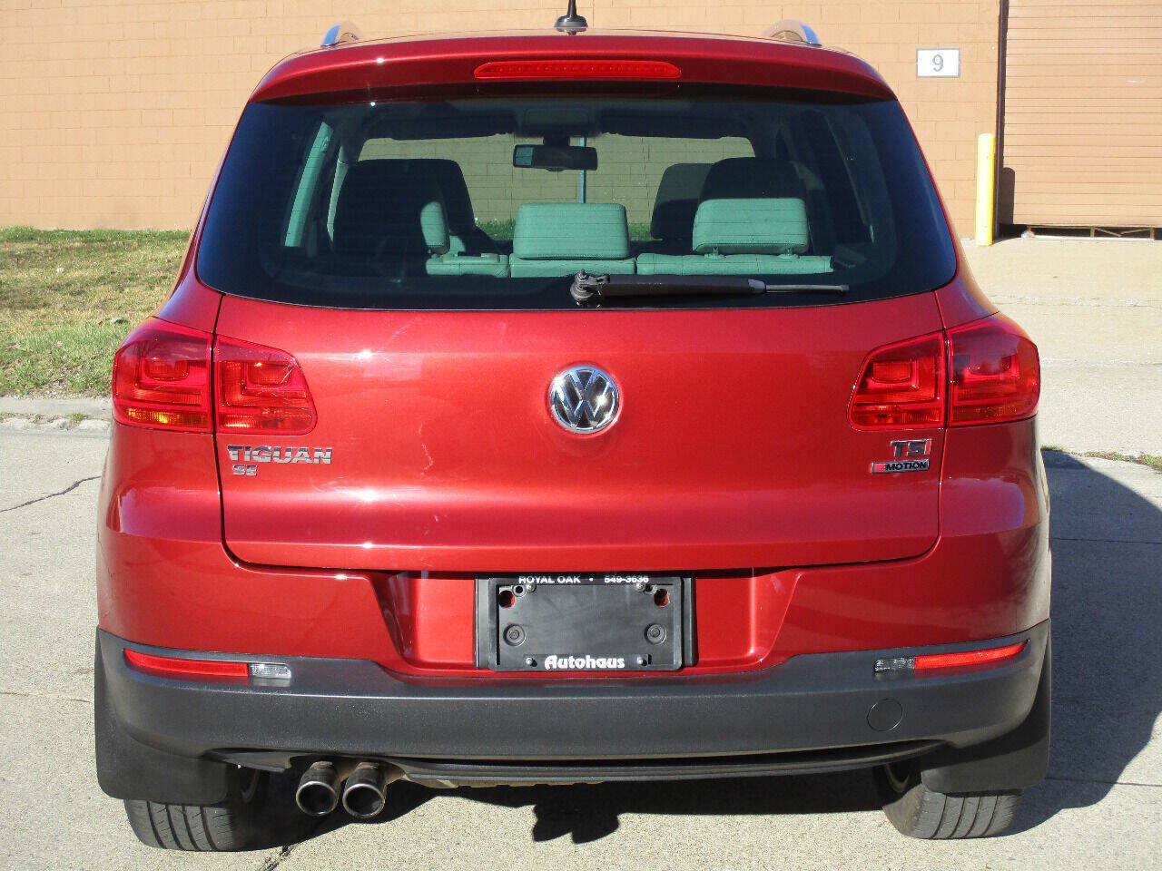 Used 2016 Volkswagen Tiguan SE AWD/4WD image 6