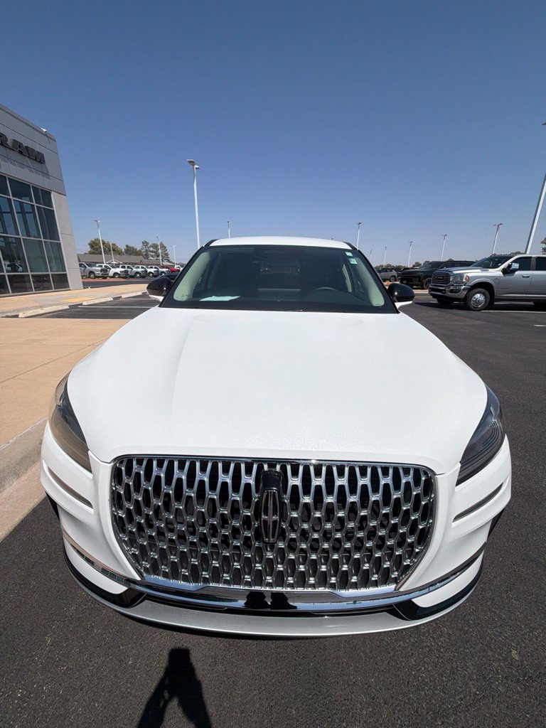Used 2025 Lincoln Corsair FWD image 8