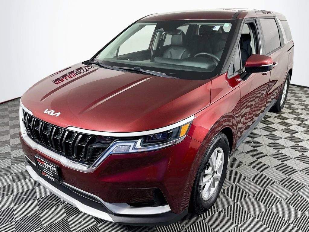 Used 2022 Kia Carnival LX FWD image 3