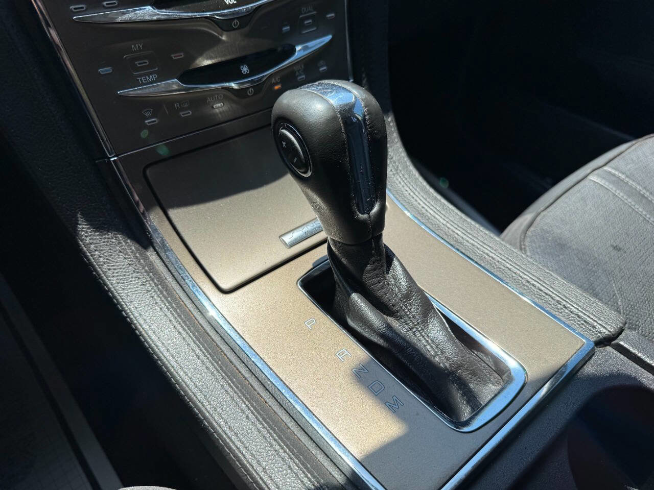 Used 2011 Lincoln MKX AWD w/ 102A Rapid Spec Order Code image 50