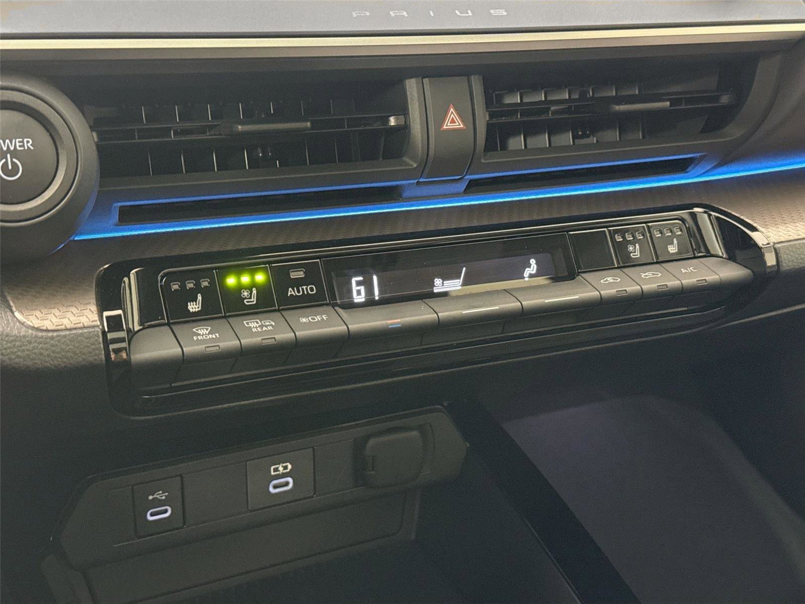 Used 2024 Toyota Prius Limited w/ Limited Premium Package image 26