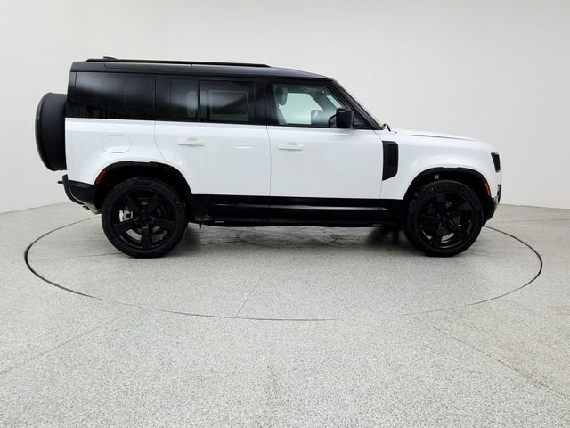 New 2026 Land Rover Defender 110 X-Dynamic SE AWD/4WD image 4