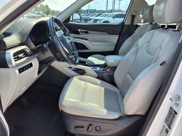 Used 2020 Kia Telluride S w/ S 8 Passenger Seating Package FWD image 3
