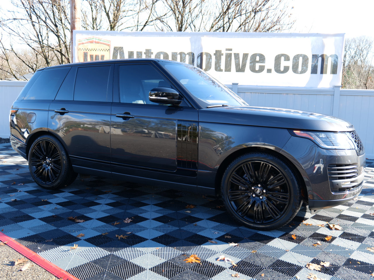 Used 2022 Land Rover Range Rover P525 Westminster Edition image 3