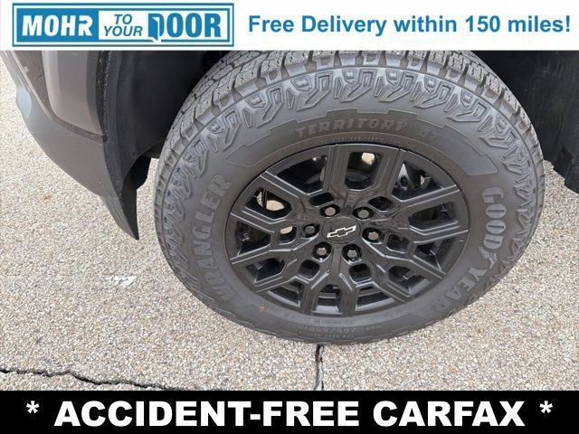 Used 2025 Chevrolet Colorado Trail Boss image 12