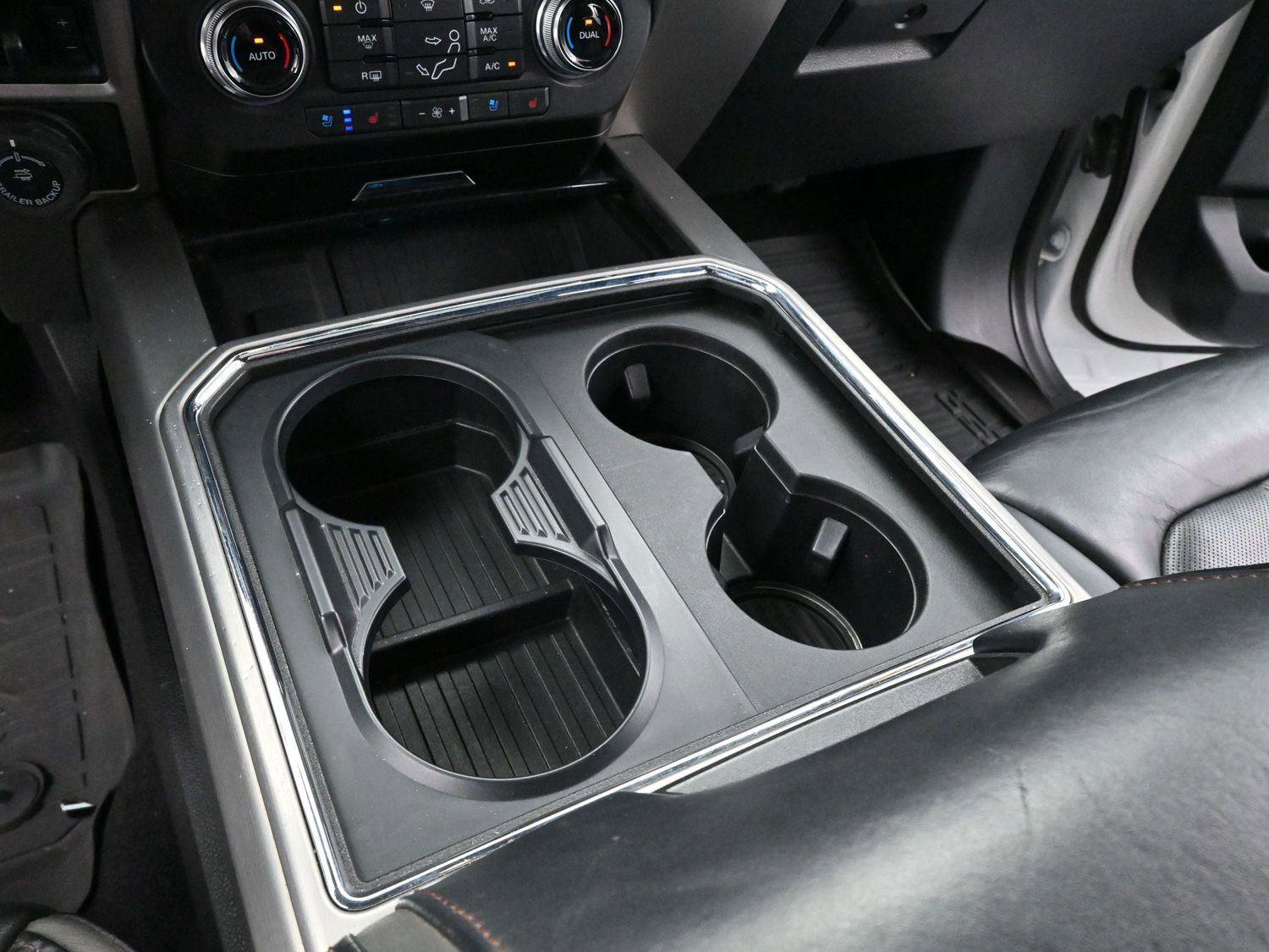 Used 2021 Ford F350 Platinum w/ Tremor Off-Road Package image 21