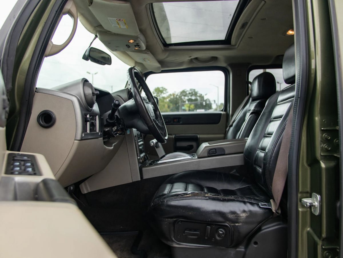 Used 2003 HUMMER H2 w/ Preferred Equipment Group AWD/4WD image 19