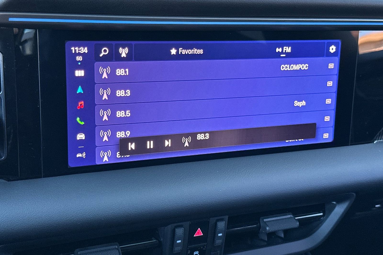 Certified 2025 Porsche Macan 4S Electric image 23