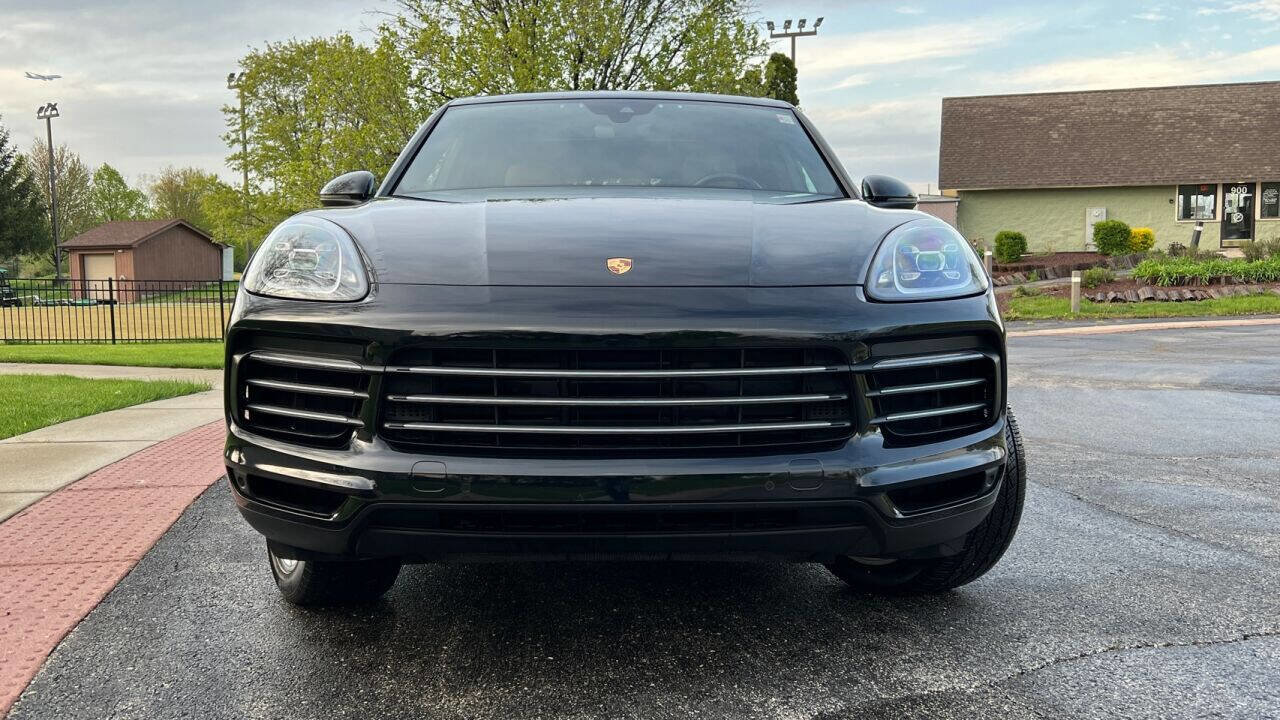 Used 2019 Porsche Cayenne image 2