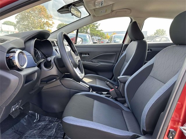 New 2025 Nissan Versa SV w/ Trunk Package image 16