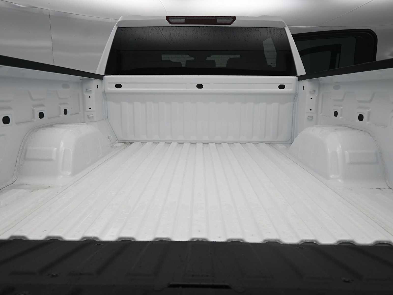 New 2026 GMC Sierra 1500 Elevation image 13