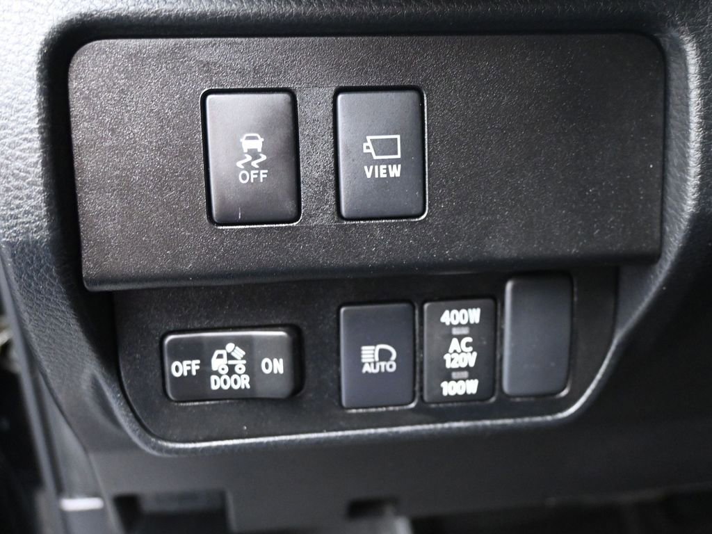 Used 2023 Toyota Tacoma Limited w/ Nightshade Package AWD/4WD image 16
