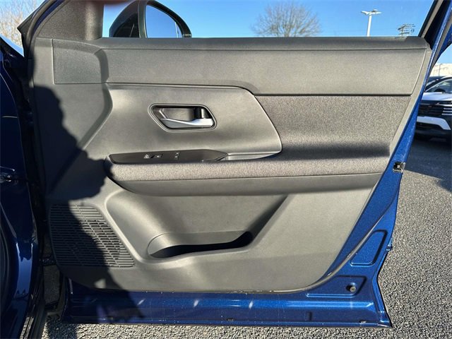 New 2026 Nissan Kicks SV w/ Cold Weather Package image 8