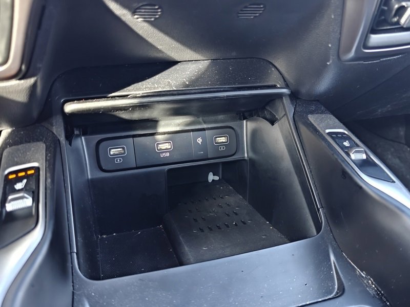 Used 2023 Kia Sorento S w/ Panoramic Sunroof Package image 18