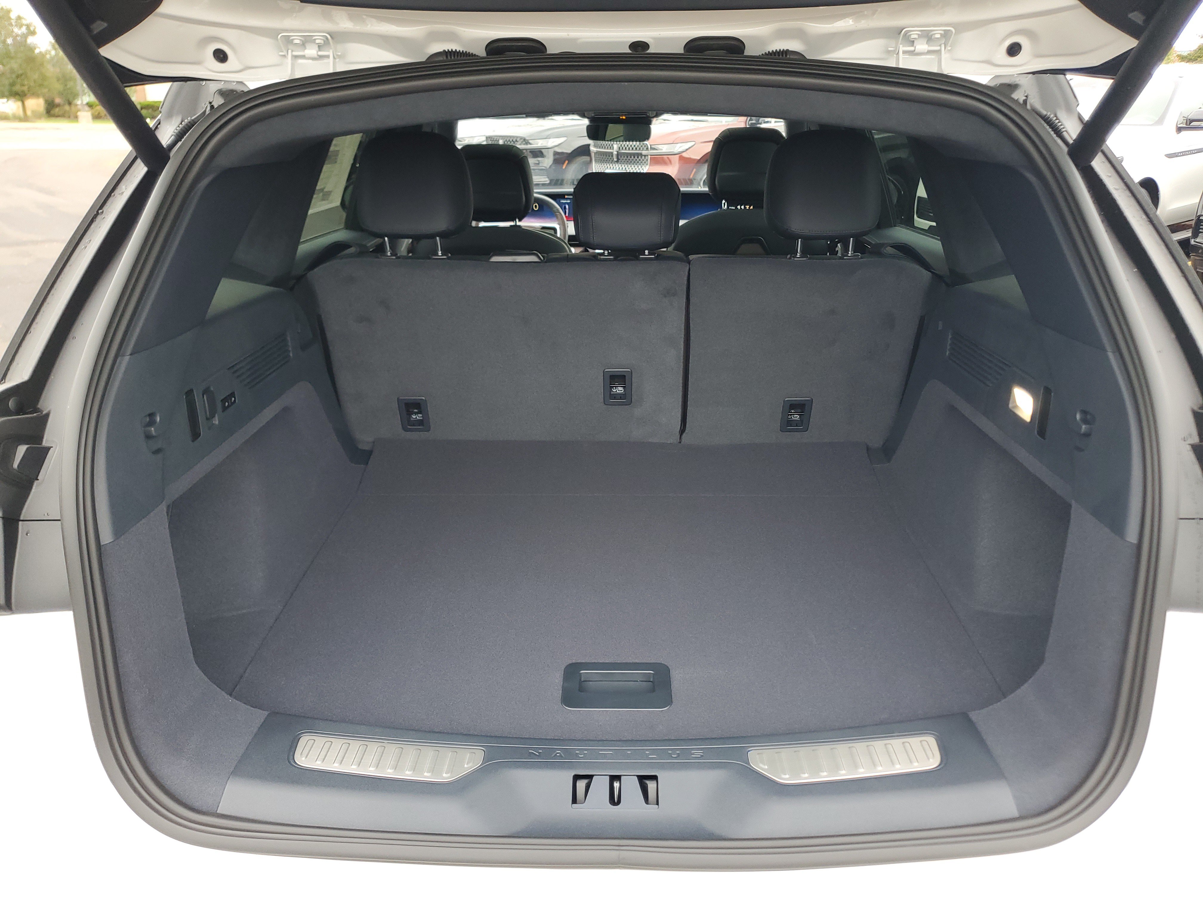 New 2026 Lincoln Nautilus Black Label AWD/4WD image 33