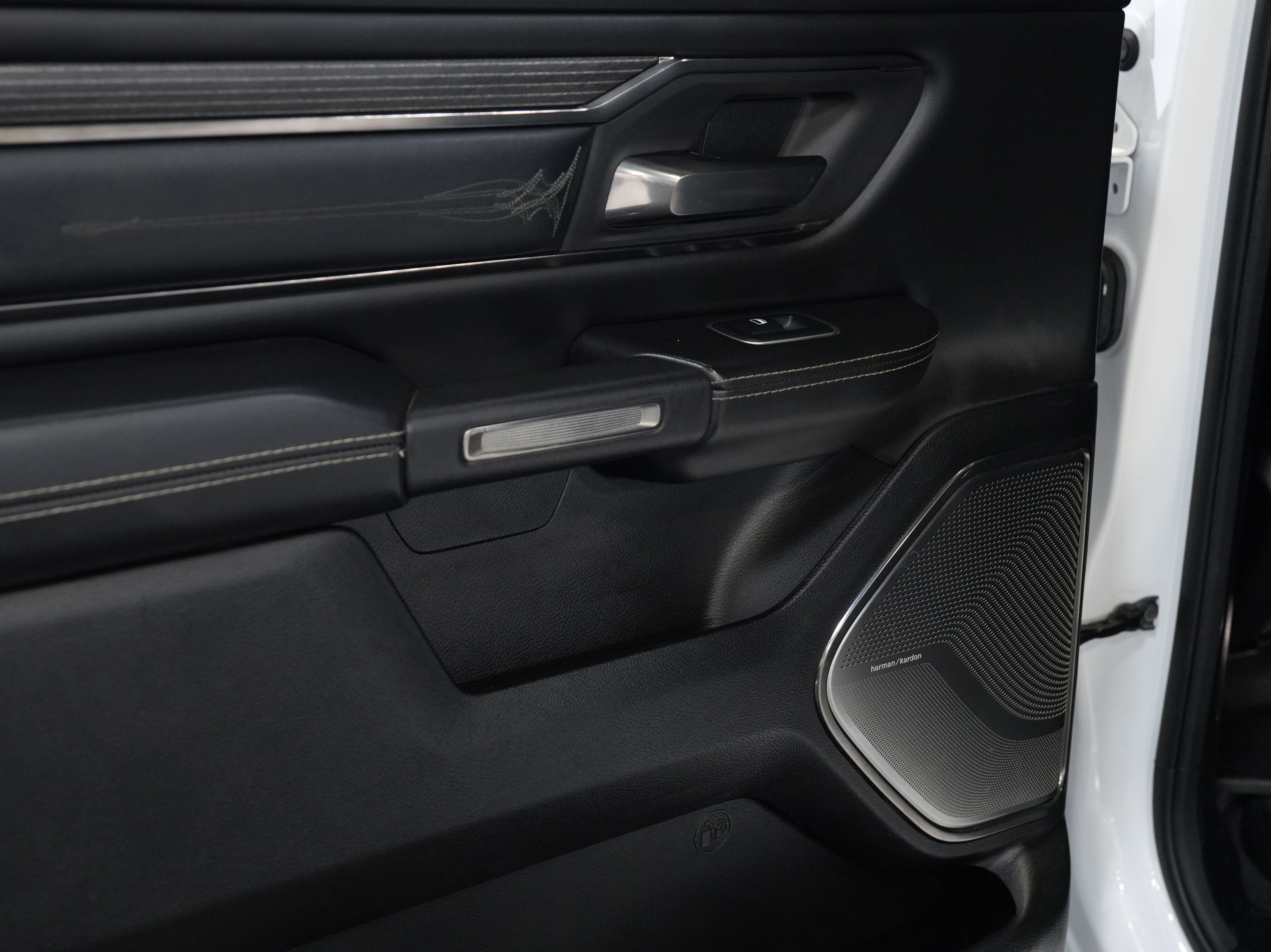 Used 2019 RAM 1500 Limited AWD/4WD image 29