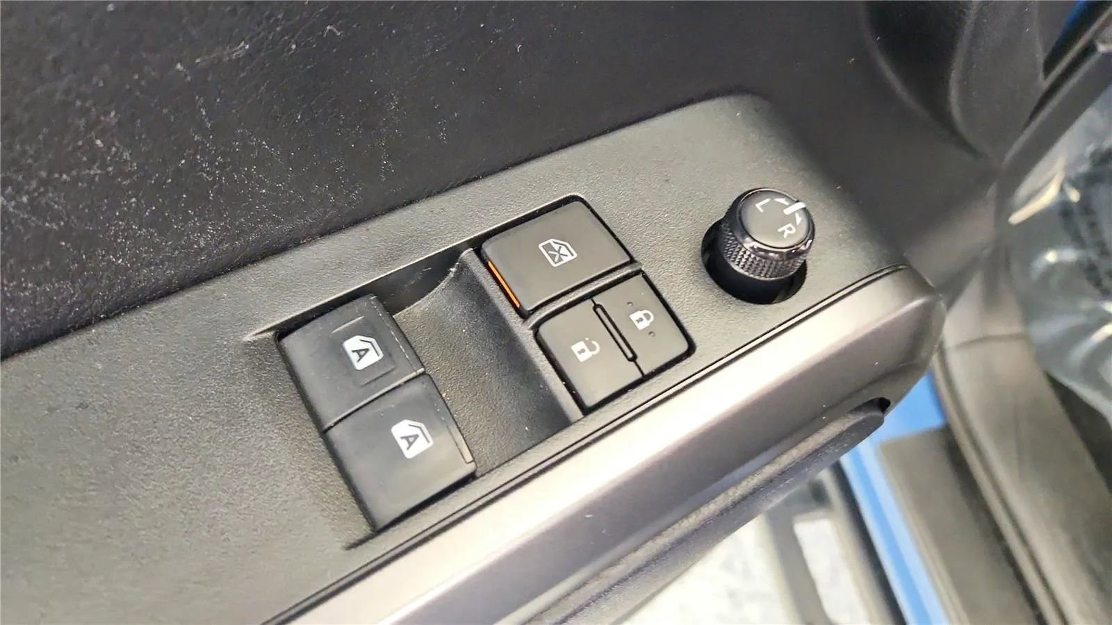 Used 2019 Toyota Tacoma TRD Sport image 31