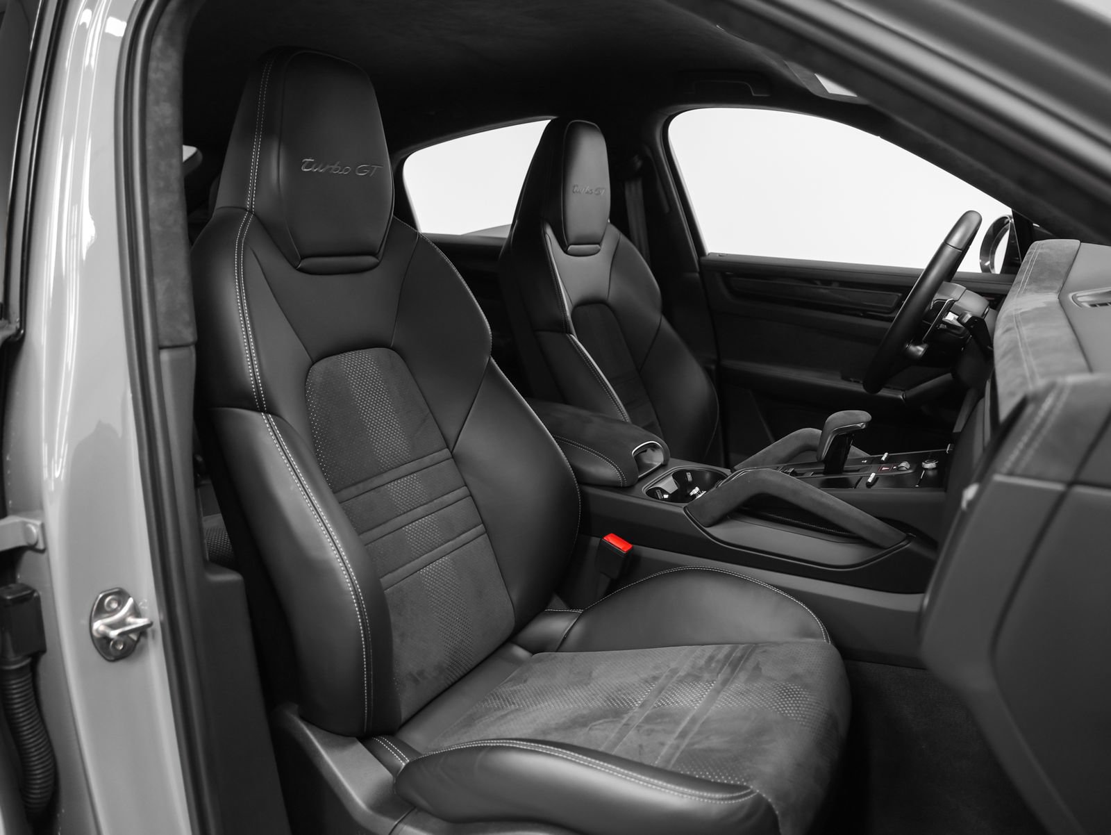 Used 2023 Porsche Cayenne Turbo GT AWD/4WD image 23